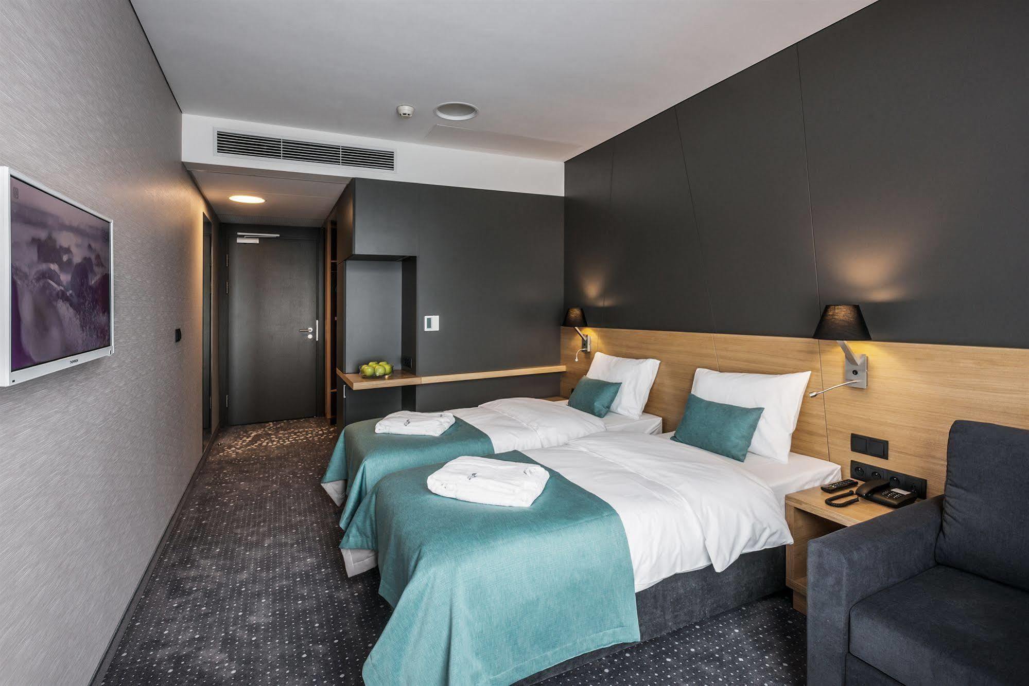 Regatta Restauracja Hotel 4*
